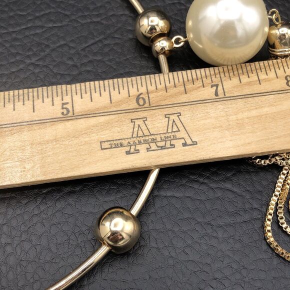 Long Tassel Necklace MCM Style Faux Pearl Pendant on 18 inch Gold Tone Neck Wire - Picture 7 of 10